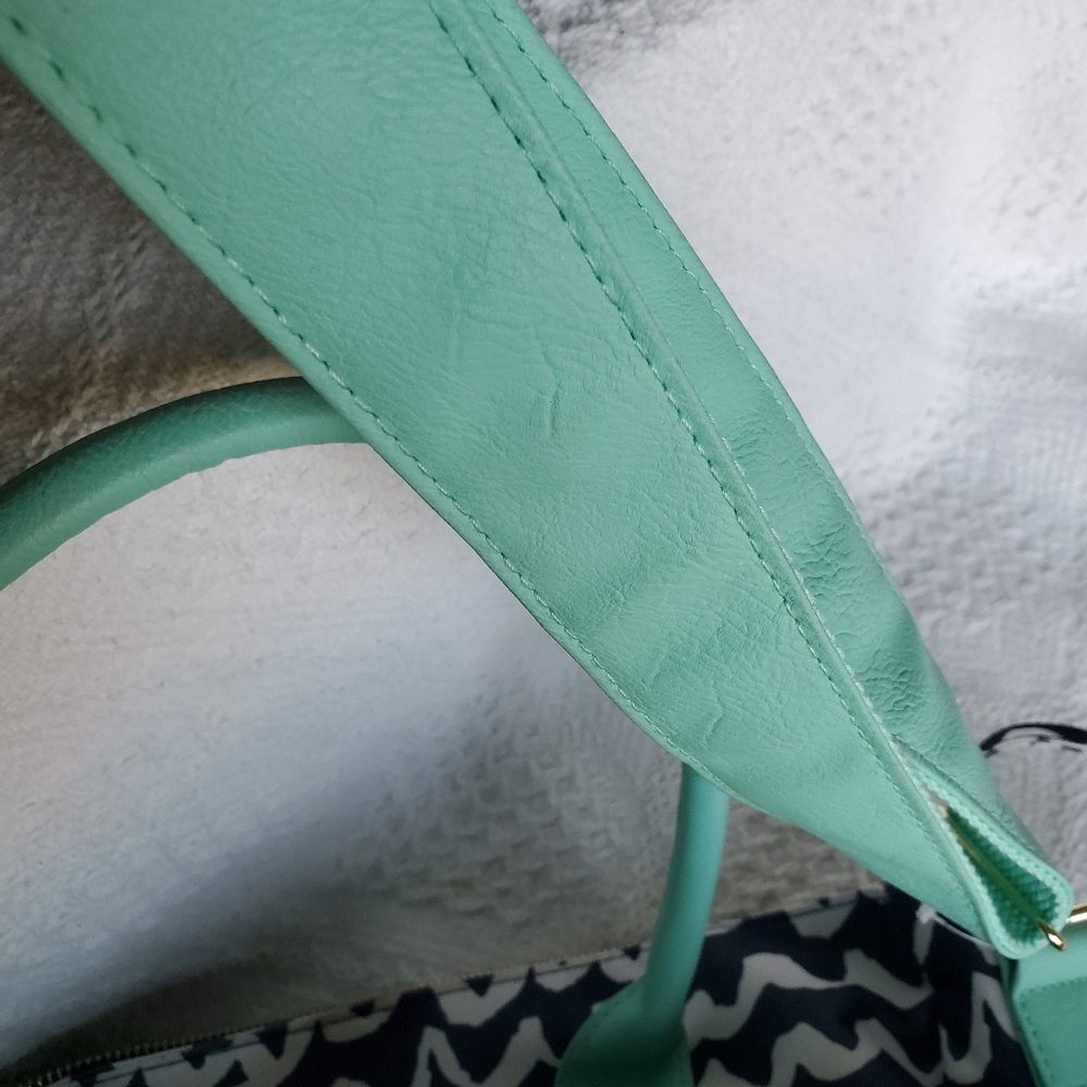 Large Diaper Bag - Picture 5 of 10